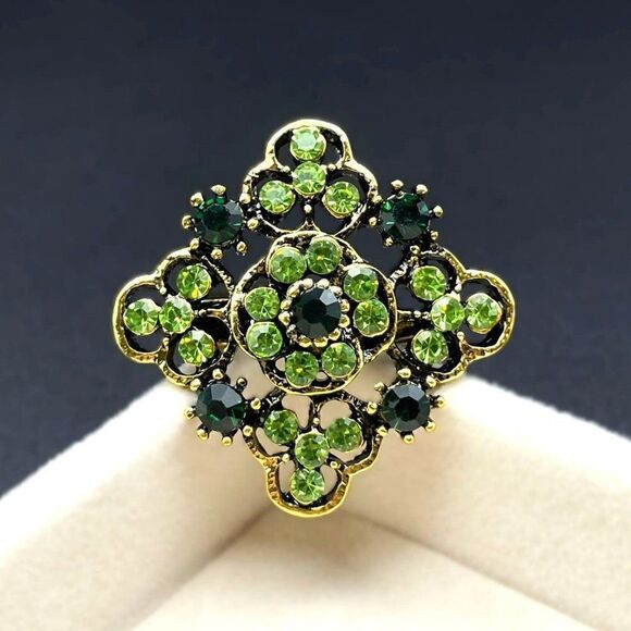 Yellow Gold with Emerald and Peridot Green Crystal Ornate Pin Back Brooch - Picture 3 of 10